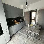 דירה Casa Di Afi, Maggiore 5 Min Perfect For 4 - Kitchen - Parking - Netflix