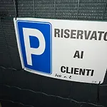 Casa Di Afi, Maggiore 5 Min Perfect For 4 - Kitchen - Parking - Netflix Lejlighed