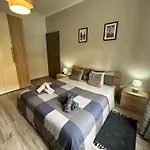 דירה Casa Di Afi, Maggiore 5 Min Perfect For 4 - Kitchen - Parking - Netflix