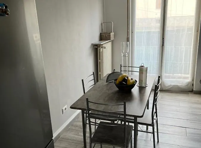 Casa Di Afi, Maggiore 5 Min Perfect For 4 - Kitchen - Parking - Netflix * Arona