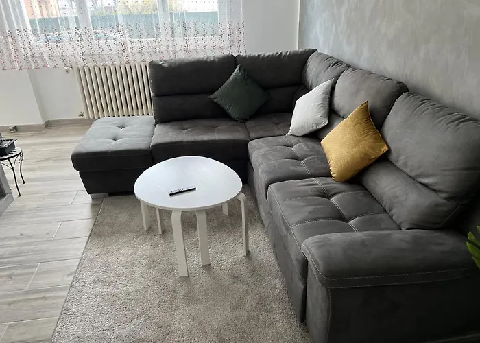 아파트 Casa Di Afi, Perfect For 4 - Kitchen - Parking - Netflix 아로나