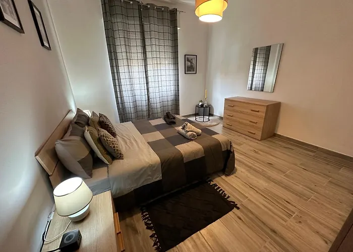 Casa Di Afi, Perfect For 4 - Kitchen - Parking - Netflix アローナ